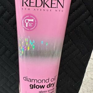 Redken Diamond Oil Glow Dry Scrub